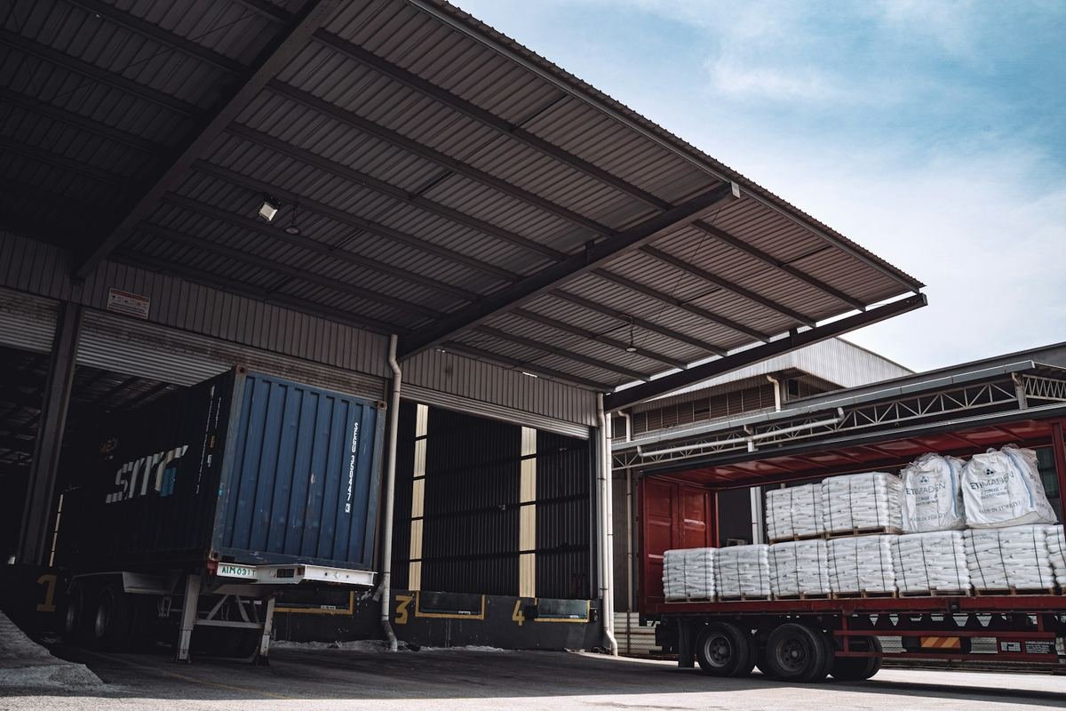 Shipment & Logistics